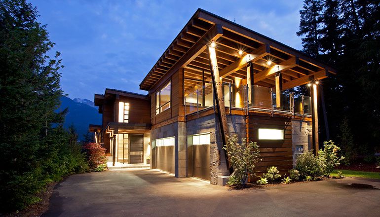 Compass-Point-Residence-in-Whistler-01