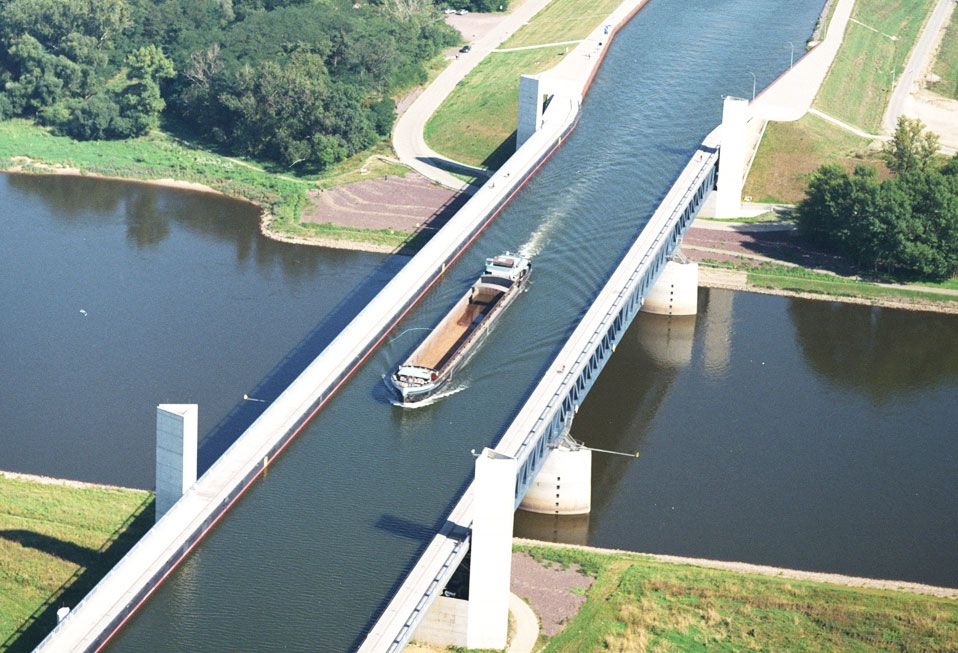 Magdeburg-Water-Bridge-02