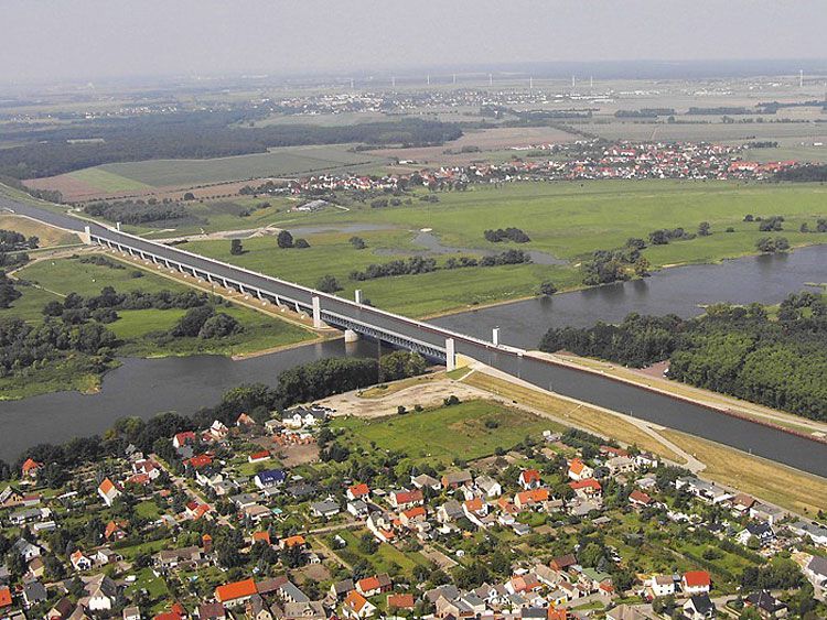 Magdeburg-Water-Bridge-03