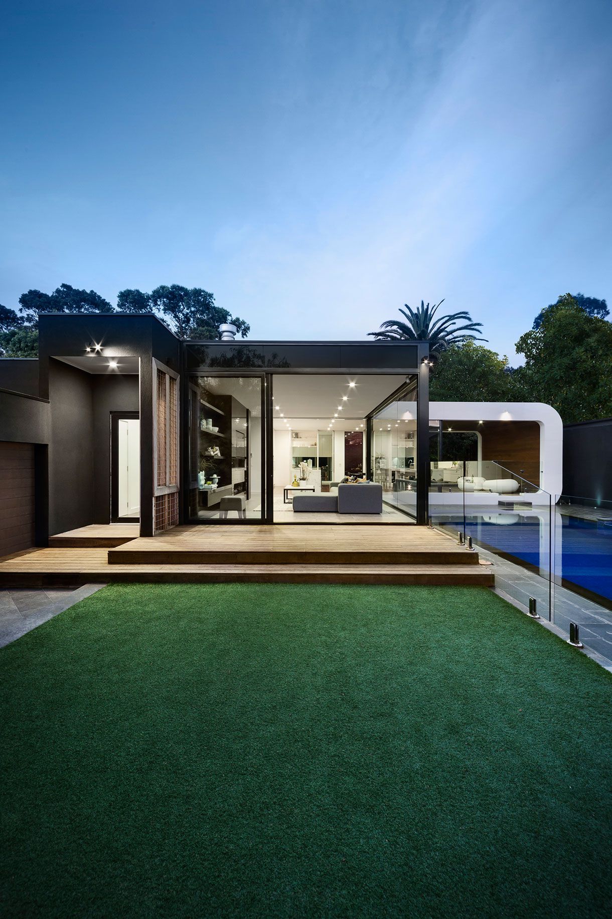 Modern-Curva-House-14