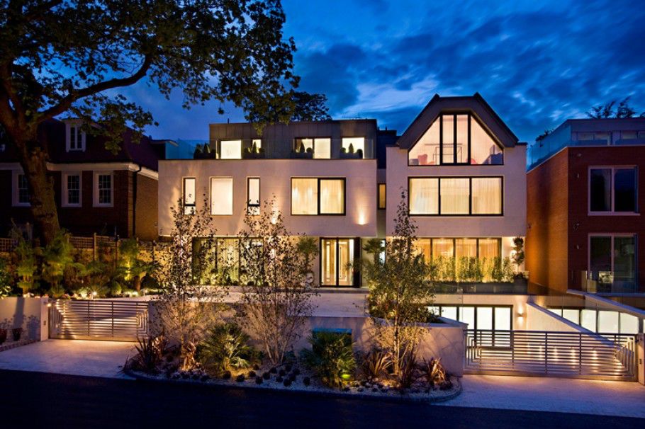 The-Dream-Mansion-in-London-by-Harrison-Varma-2