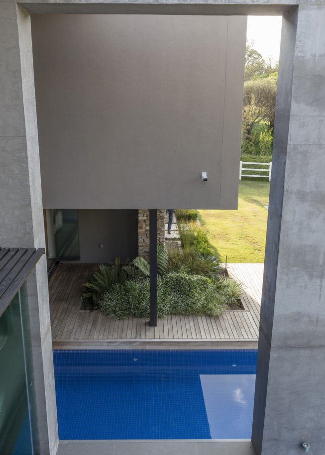 Blair Atholl by Nico van der Meulen Architects 39