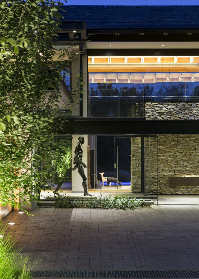 Blair Atholl by Nico van der Meulen Architects 4