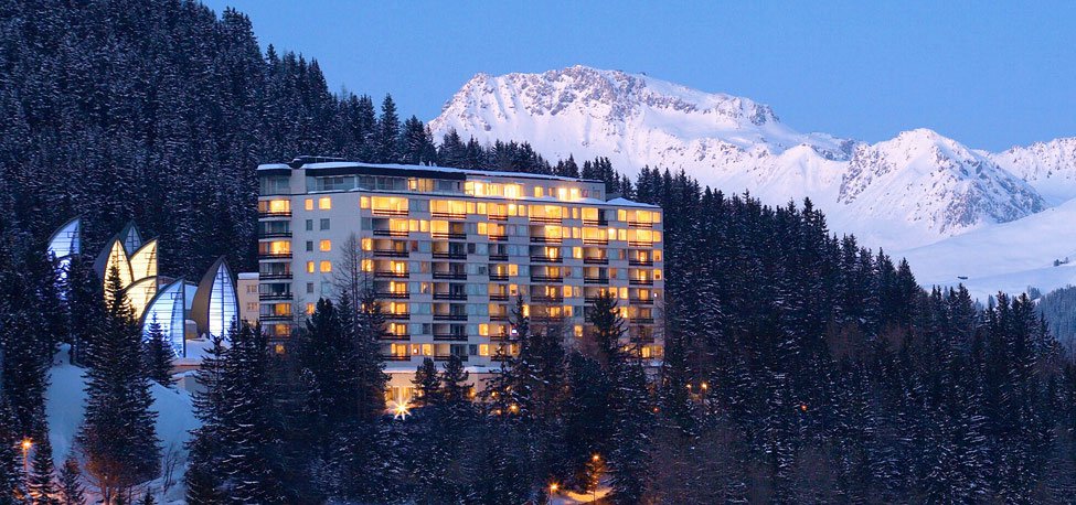Tschuggen-Grand-Hotel-01