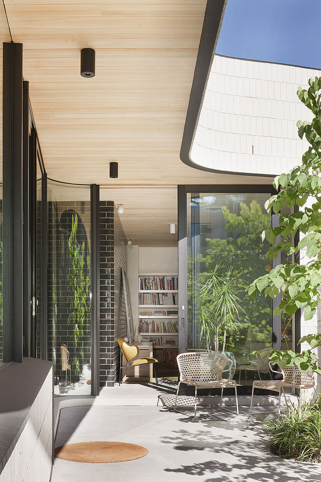 Brick House by Clare Cousins Architects-05