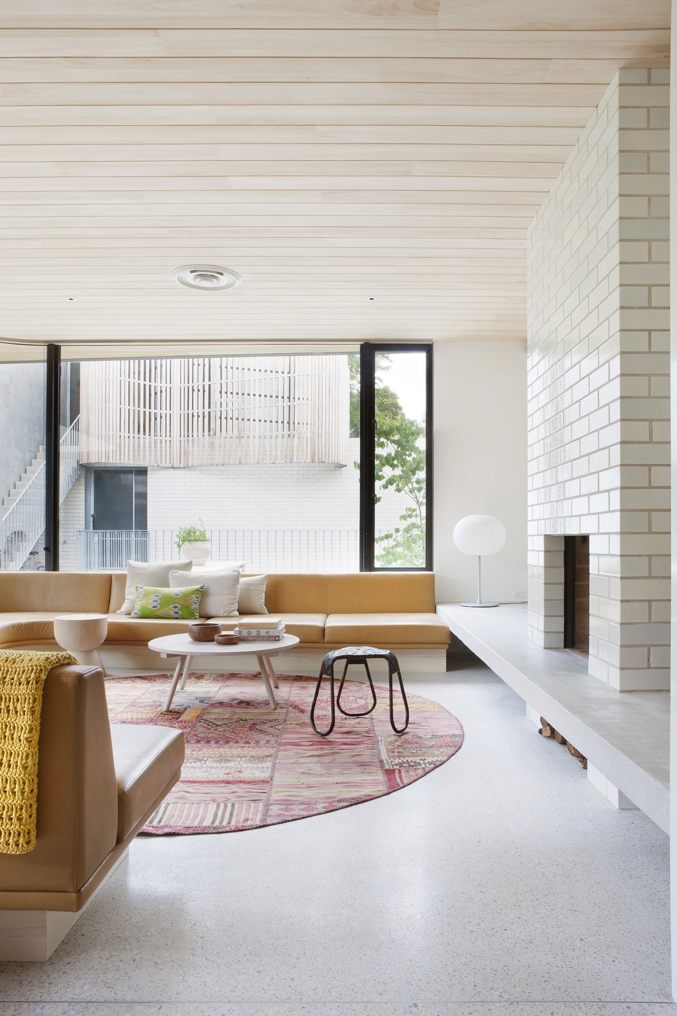 Brick House by Clare Cousins Architects-08