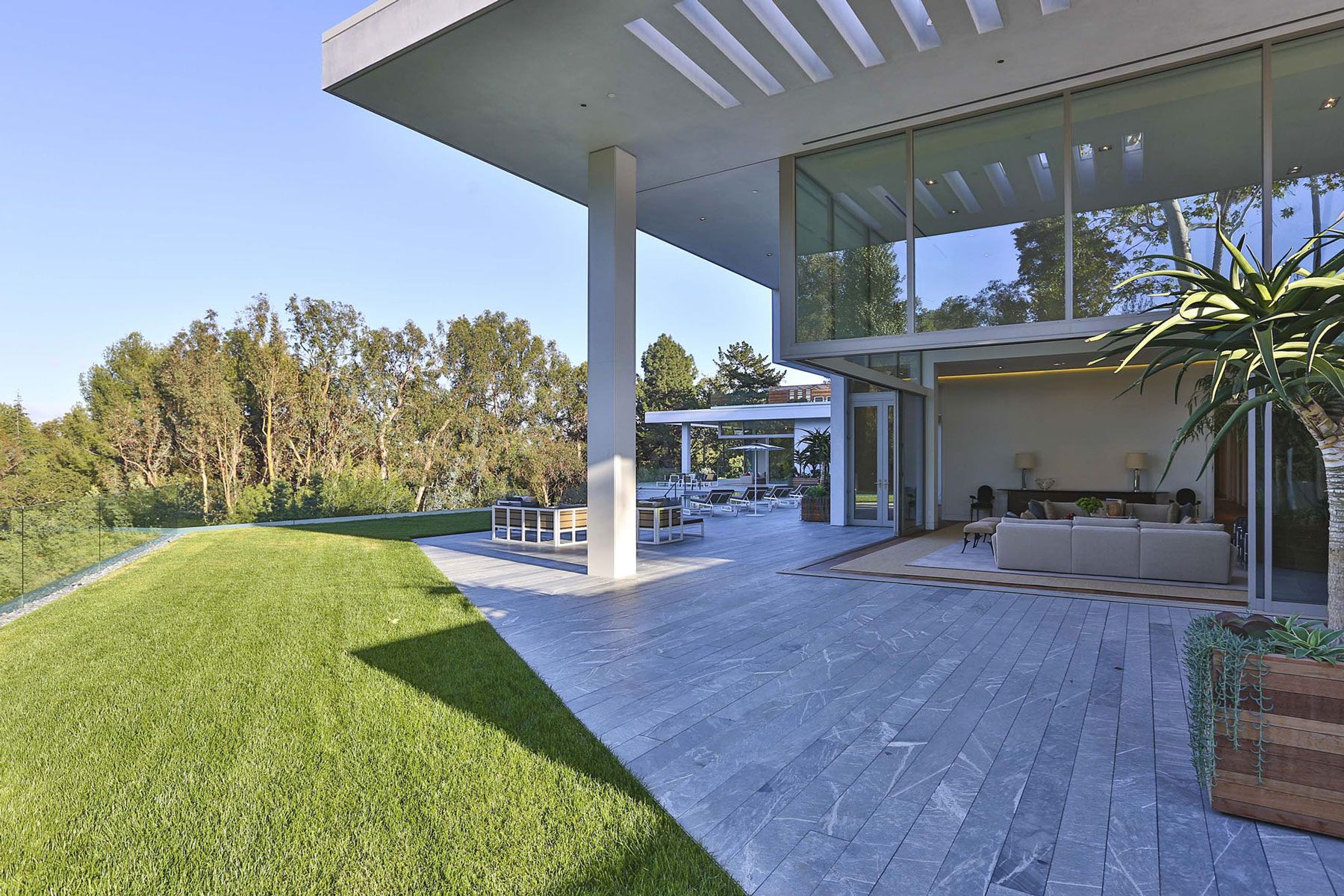 Holmby Hills Residence-88