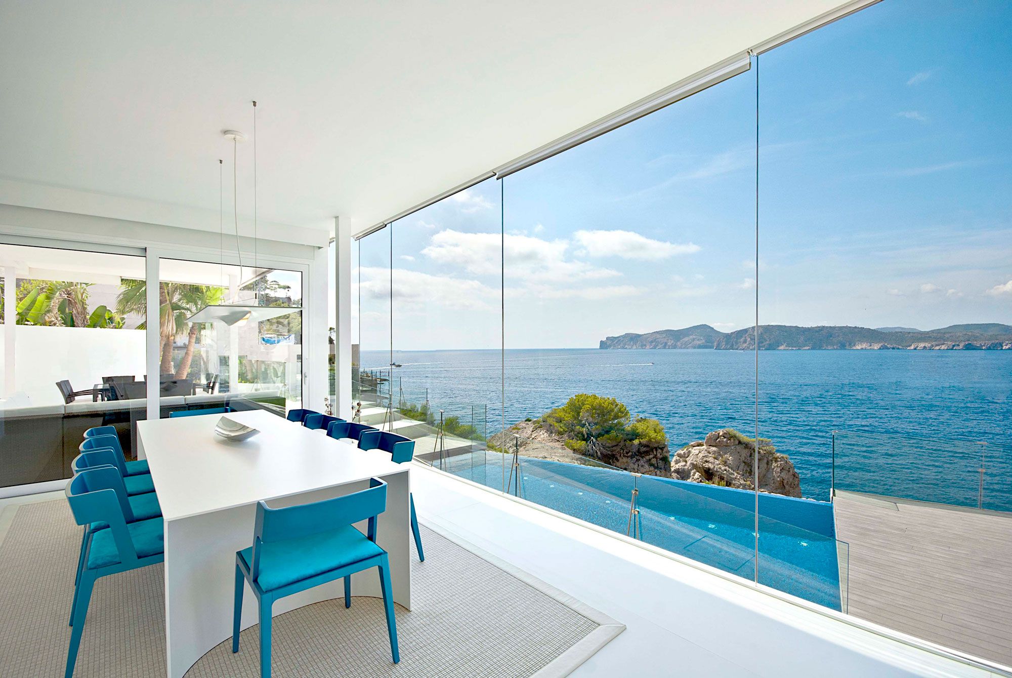 Stunning Ultramodern Meditetranian Villa Gold in Mallorca-13