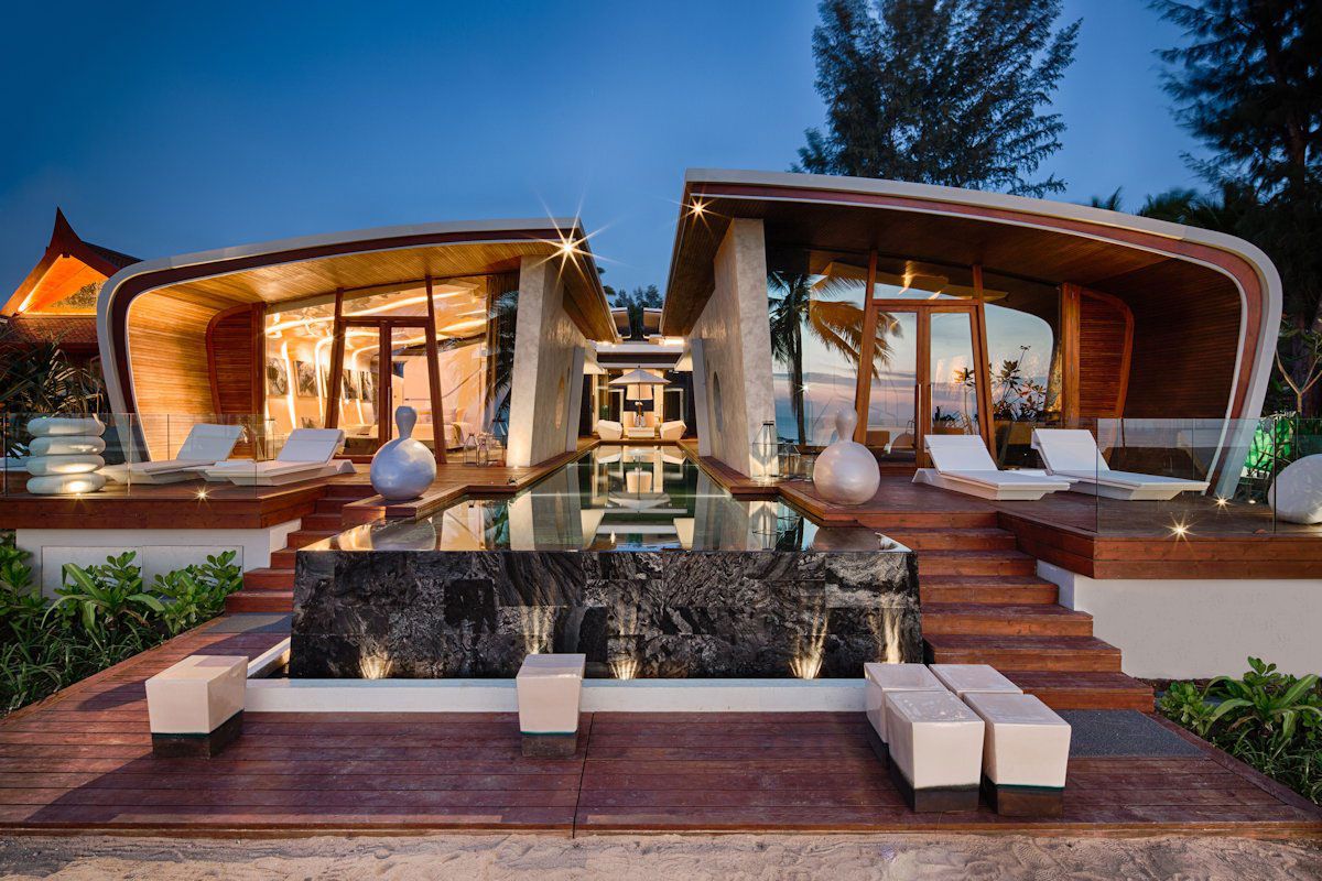 Ultramodern Iniala Luxury Beach House-11