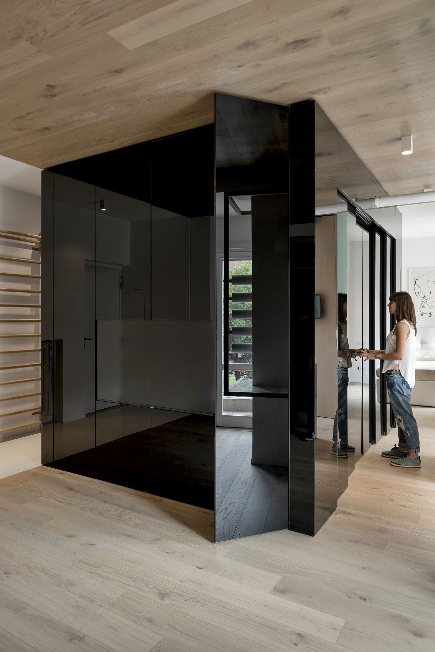 The Cube Apartment in Rome by Noses Architects-01