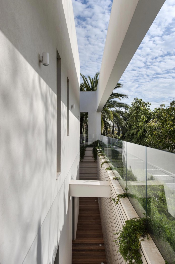 A-house-on-an-estate-in-the-Shfela-area-by-Dan-and-Hila-Israelevitz-Architects-04