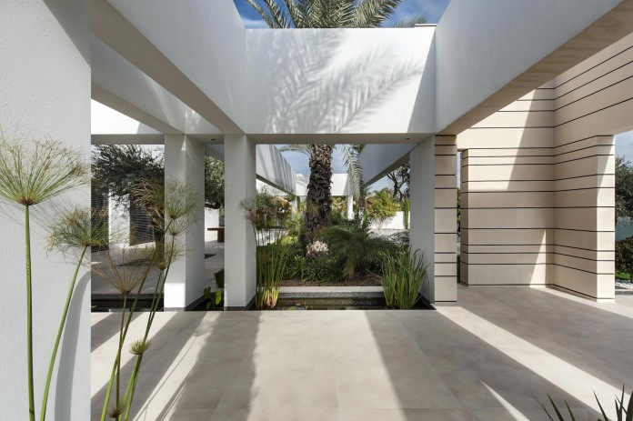 A-house-on-an-estate-in-the-Shfela-area-by-Dan-and-Hila-Israelevitz-Architects-05