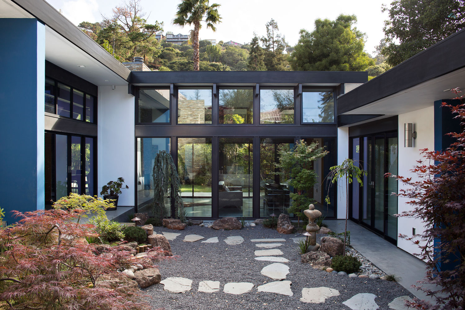 Atrium House, a Mid-century Architecture Residence by Klopf Architecture-‏03