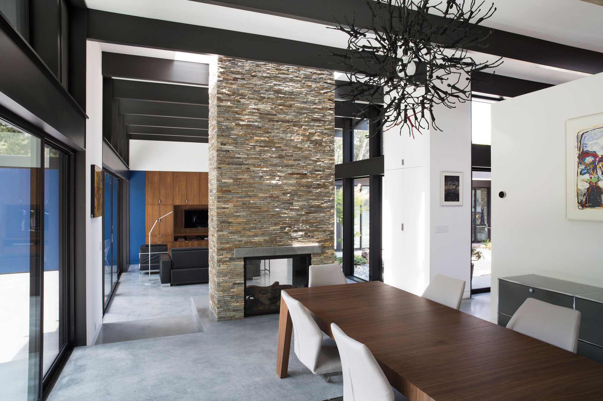 Atrium House, a Mid-century Architecture Residence by Klopf Architecture-‏12