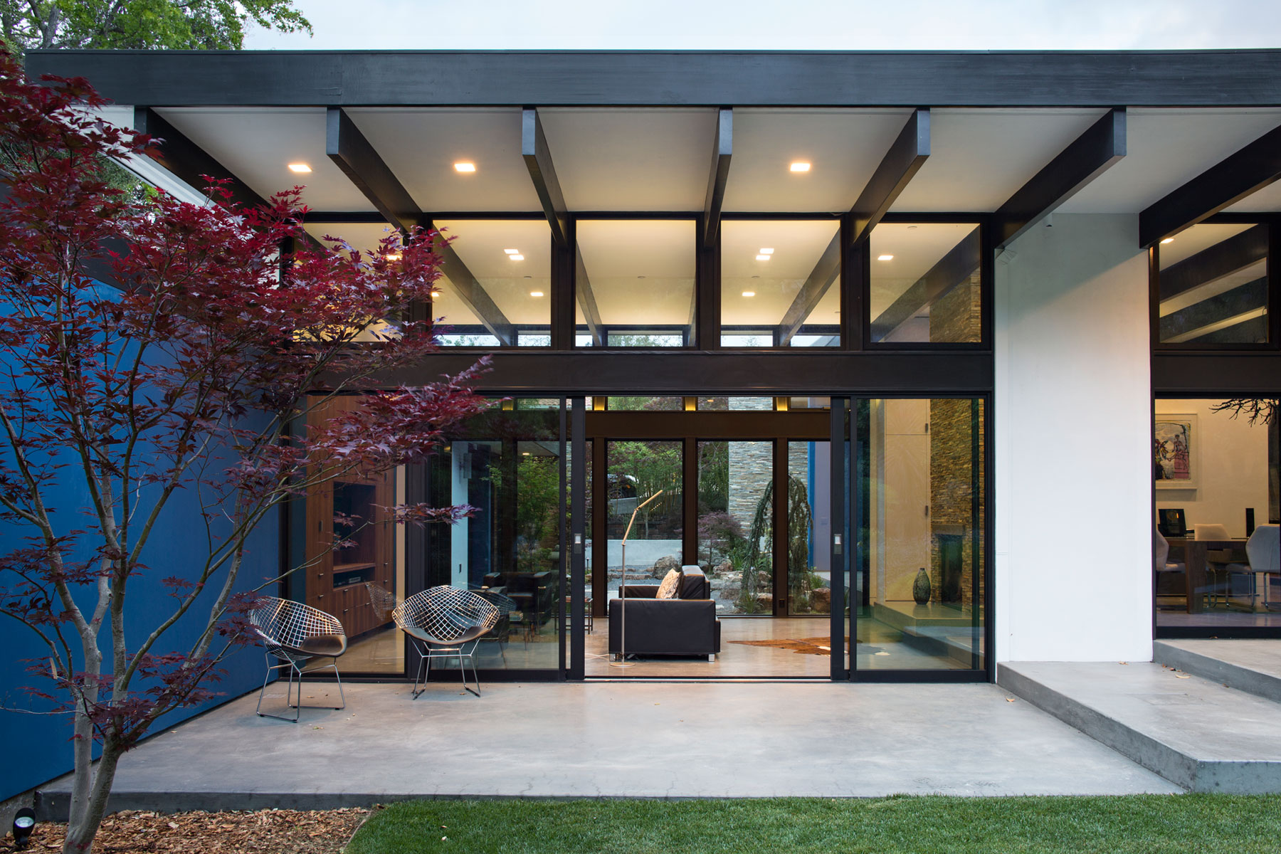 Atrium House, a Mid-century Architecture Residence by Klopf Architecture-‏30
