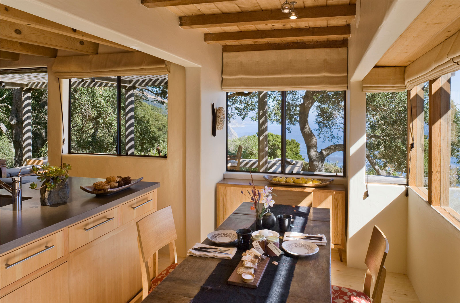 Big Sur Cabin with Mid-Century Accent Pieces and Earth Tone Palette by Studio Schicketanz-10