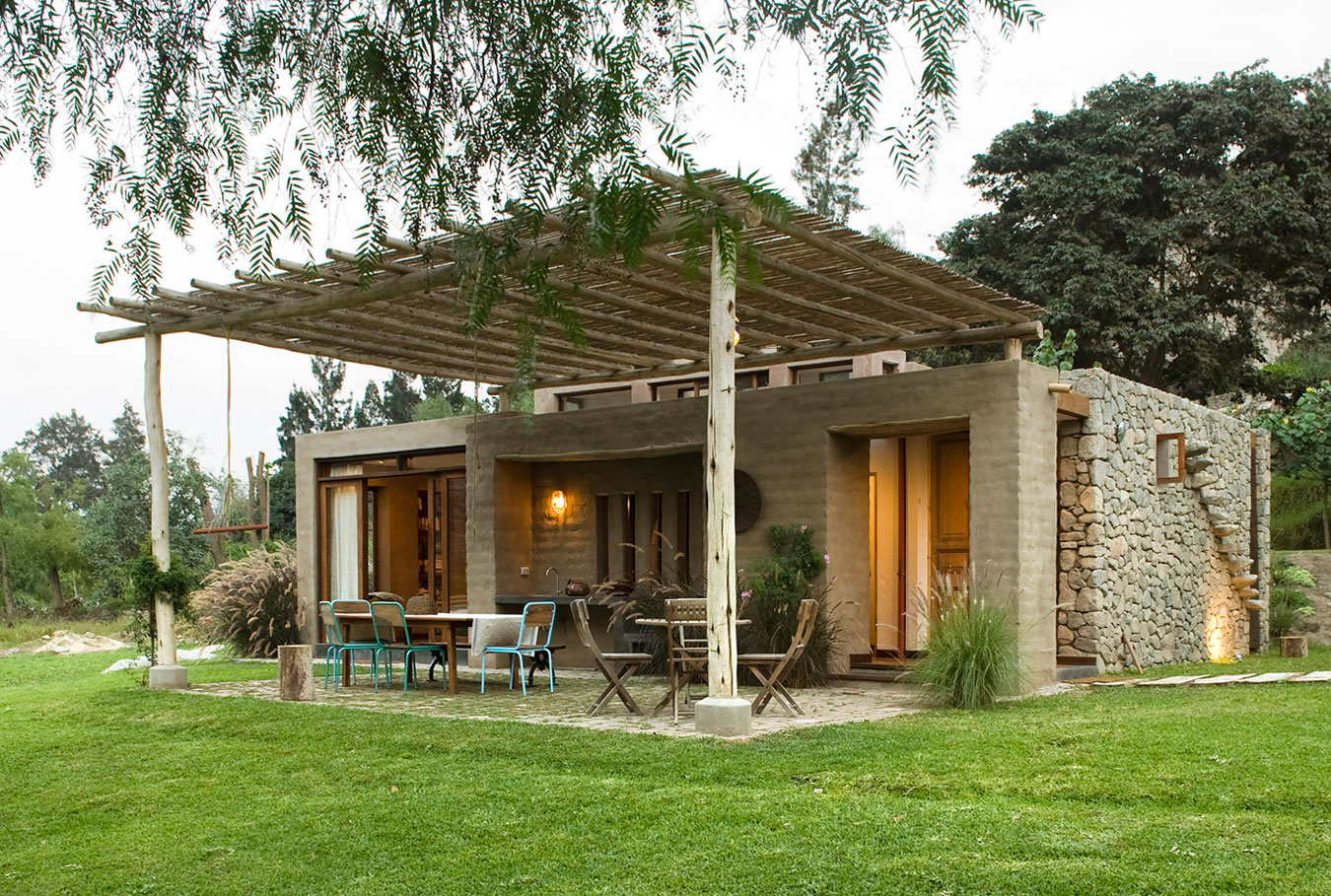 Eco-friendly Chontay House in Harmony With the Surrounding Tones of Nature by Marina Vella Arquitectos-12