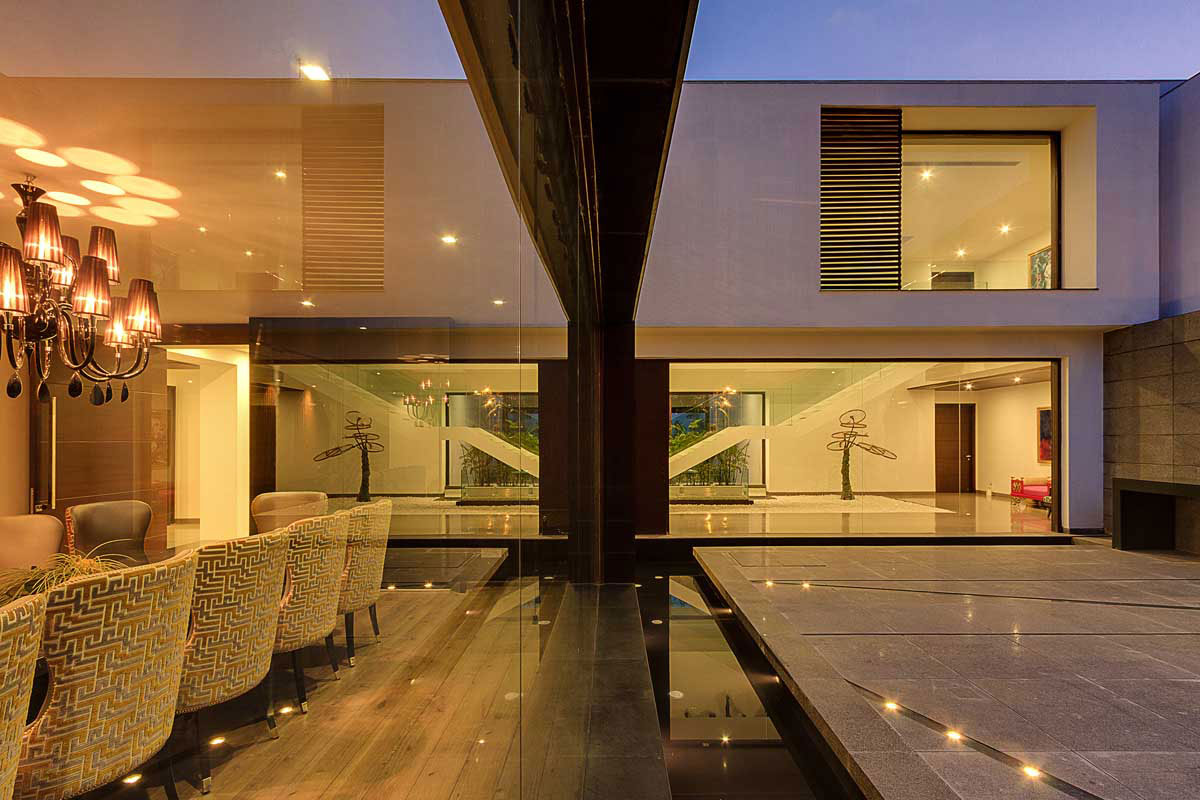 Modern Center Court Villa in New Delhi by DADA Partners-13