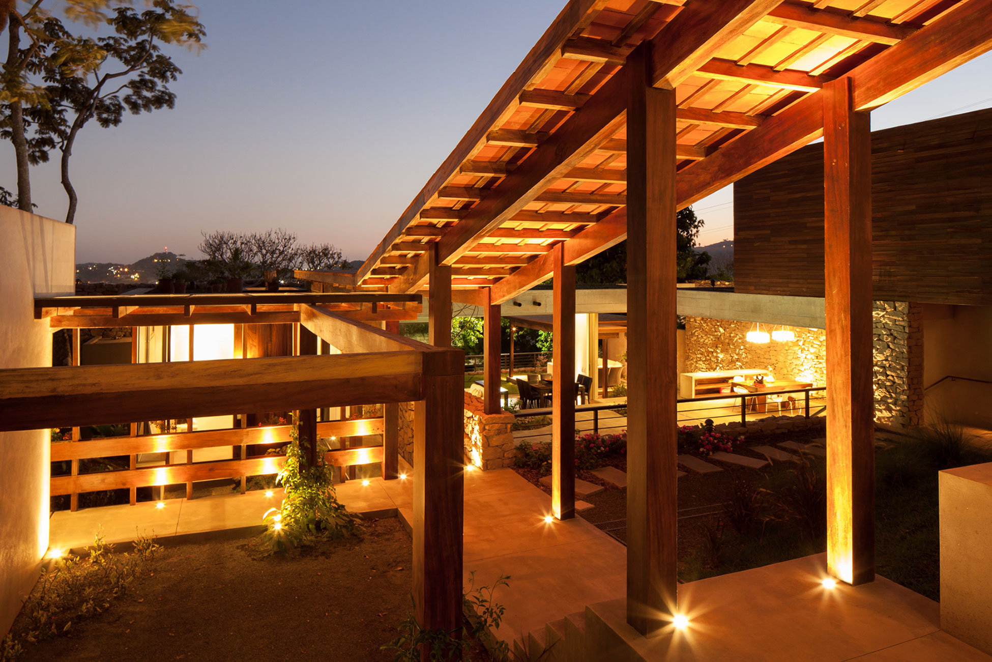 Modern, Rustic Sensation Of Garden House in El Salvador by Cincopatasalgato-17