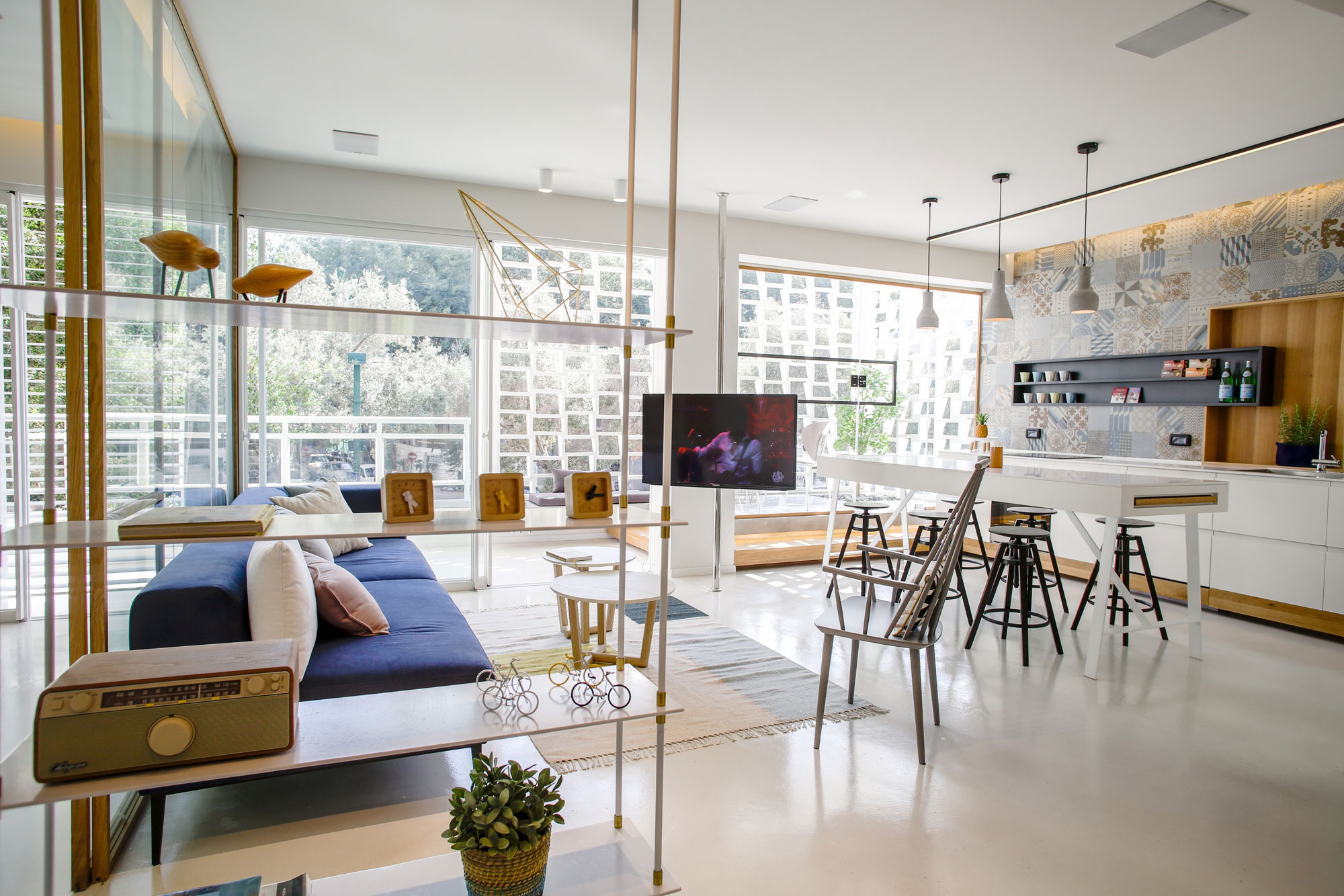Modern Weisel Apartment in Tel Aviv by Dori Interior Design-03