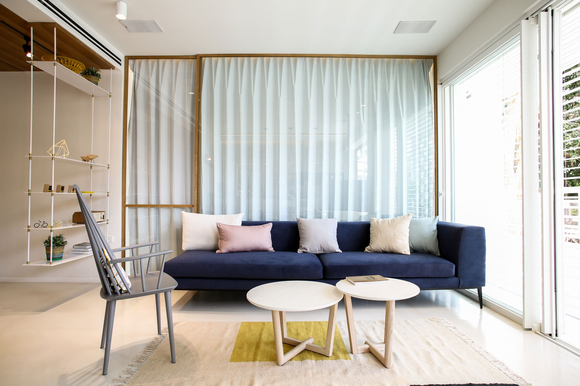 Modern Weisel Apartment in Tel Aviv by Dori Interior Design-06