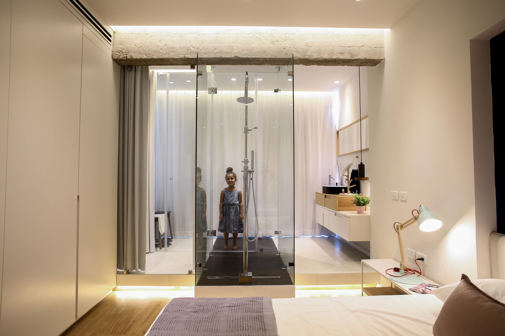 Modern Weisel Apartment in Tel Aviv by Dori Interior Design-26