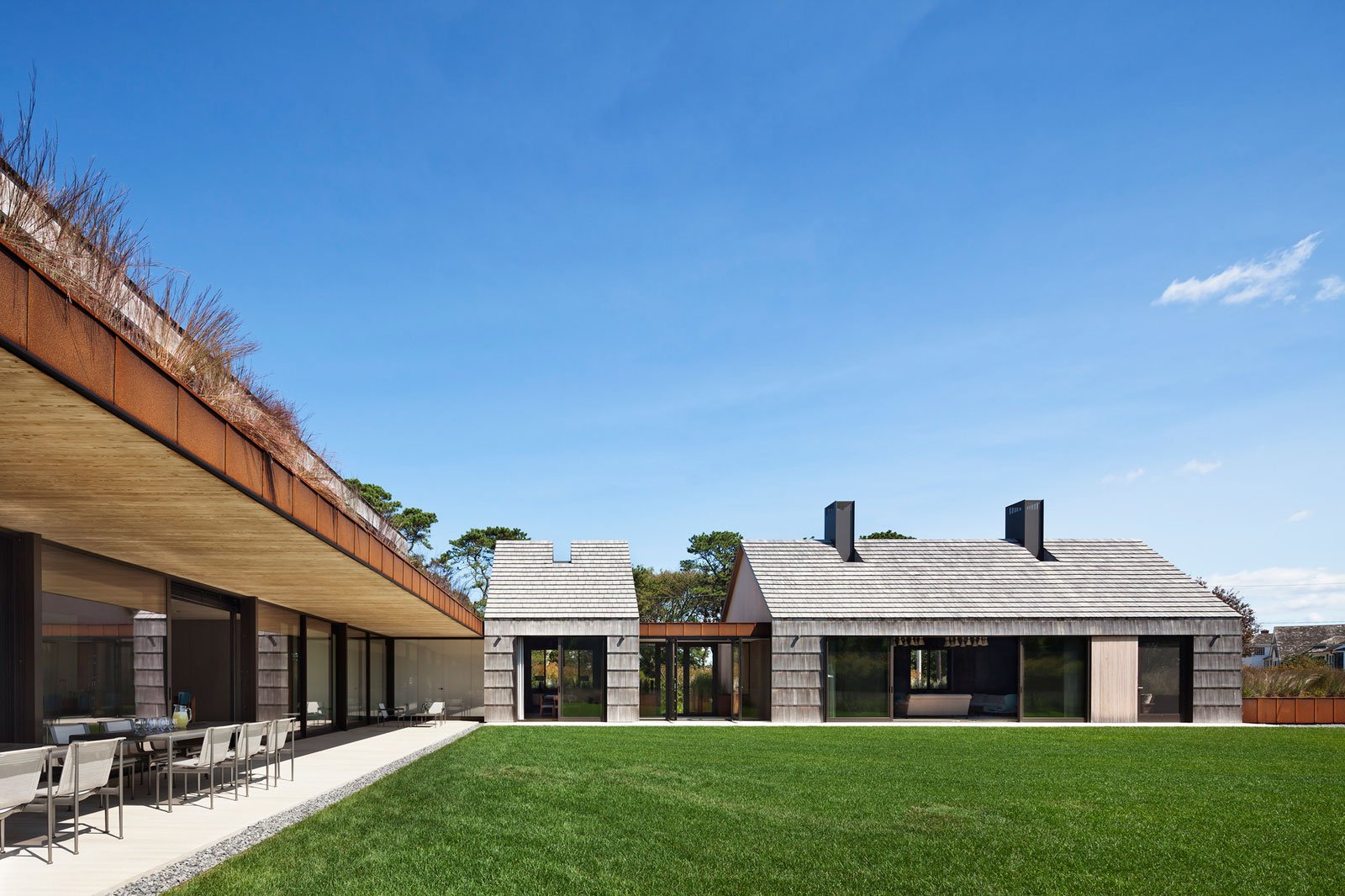 Piersons Way Residence in East Hampton by Bates Masi Architects-05