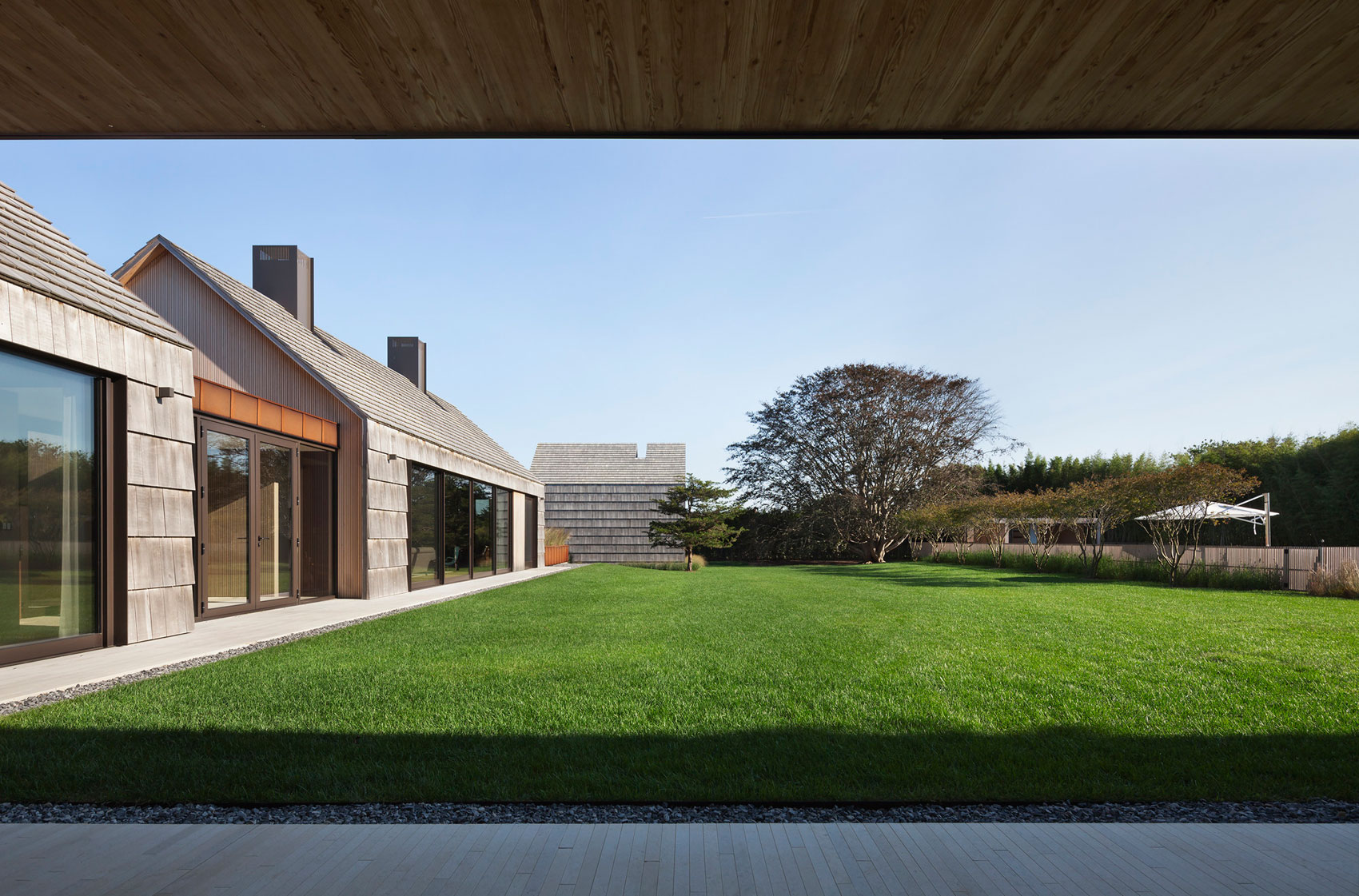 Piersons Way Residence in East Hampton by Bates Masi Architects-06