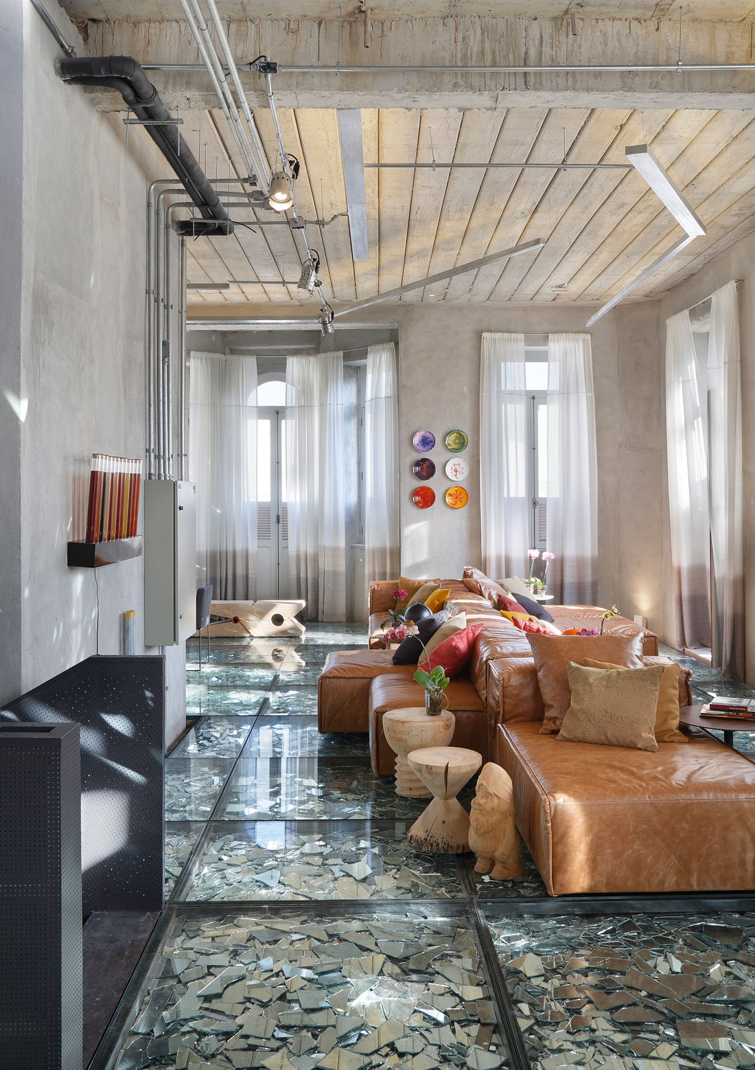 Stylish and Eclectic Design with Broken Glass Floor of Lab LZ for Casa Cor Rio 2015 by Giselle Taranto Architecture-03
