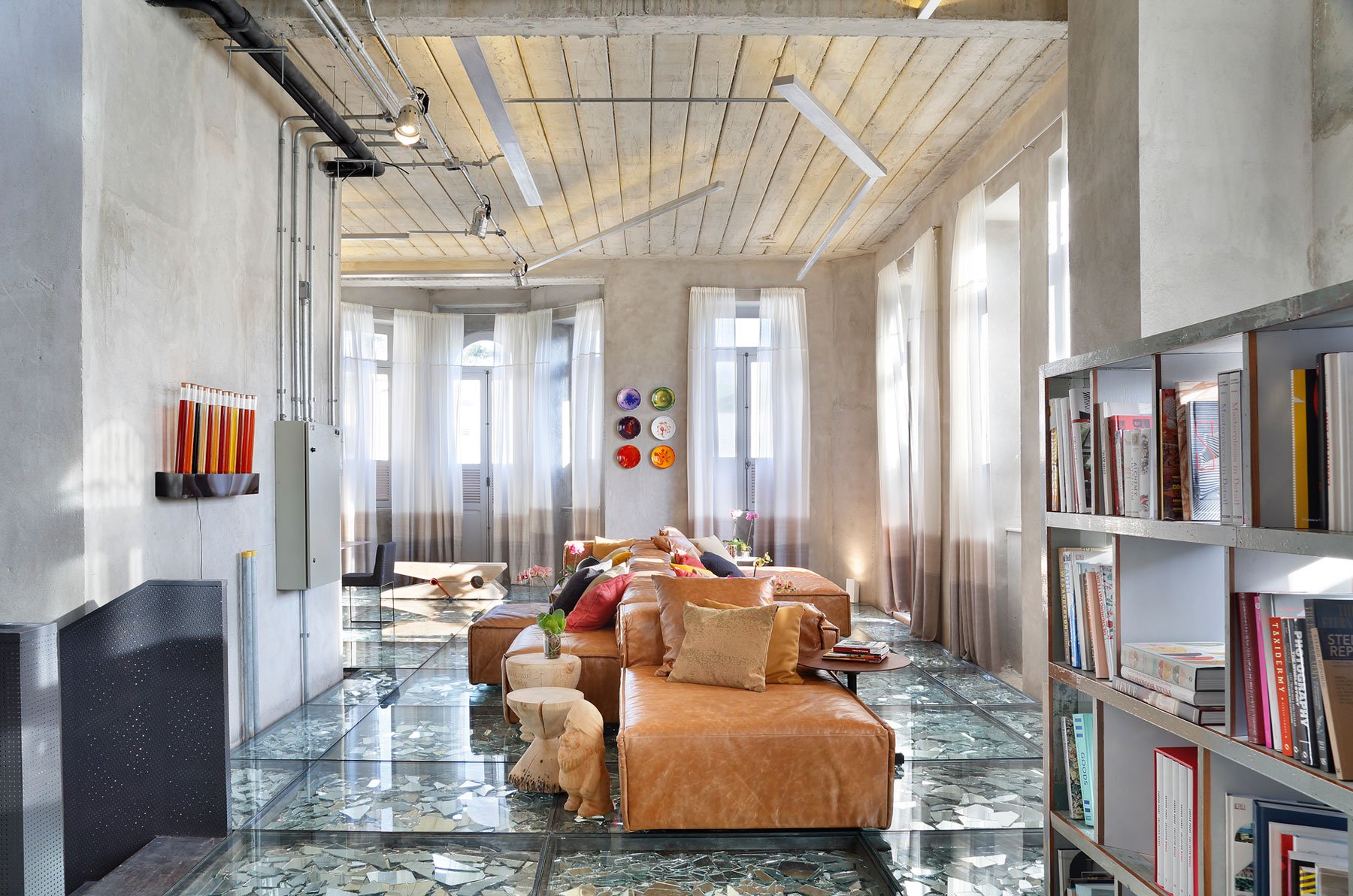 Stylish and Eclectic Design with Broken Glass Floor of Lab LZ for Casa Cor Rio 2015 by Giselle Taranto Architecture-04