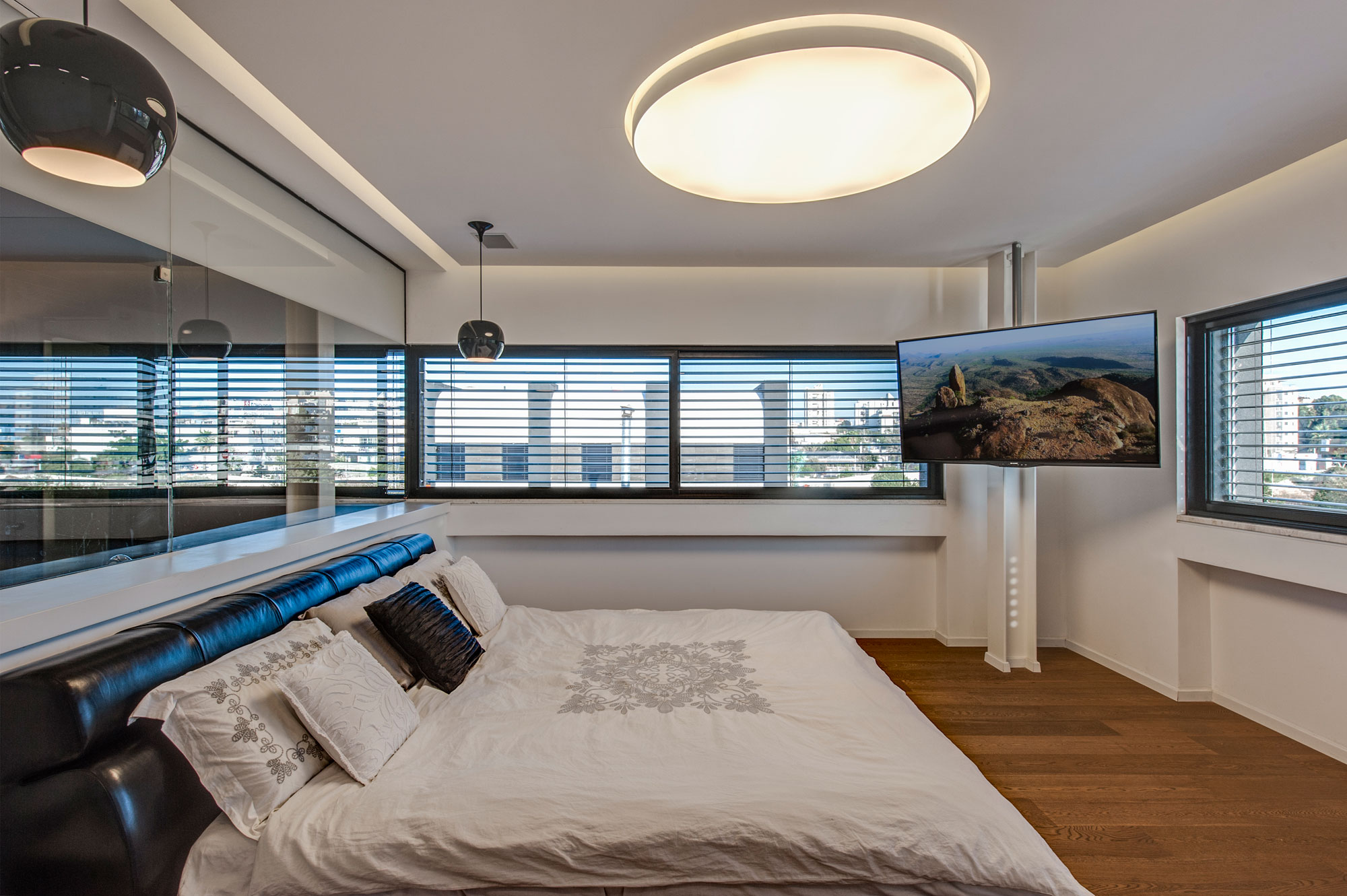 The Hidden Home in Tel Aviv by Israelevitz Architects-22