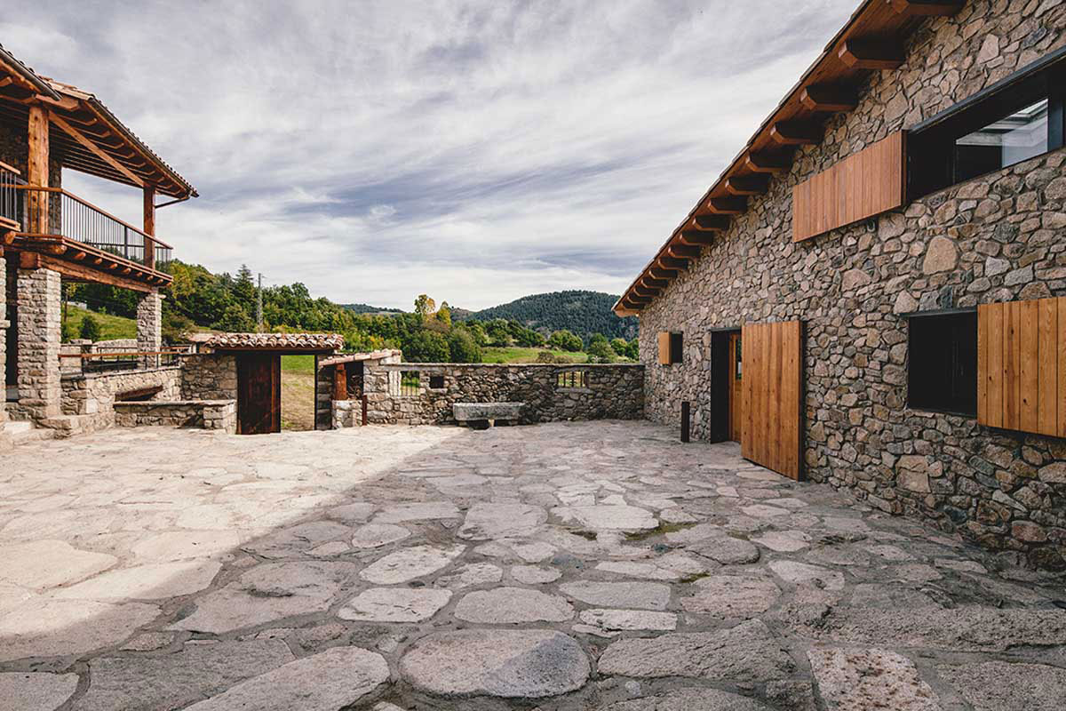 Wood Warmth House Rehabilitation in La Cerdanya by Dom Arquitectura-01