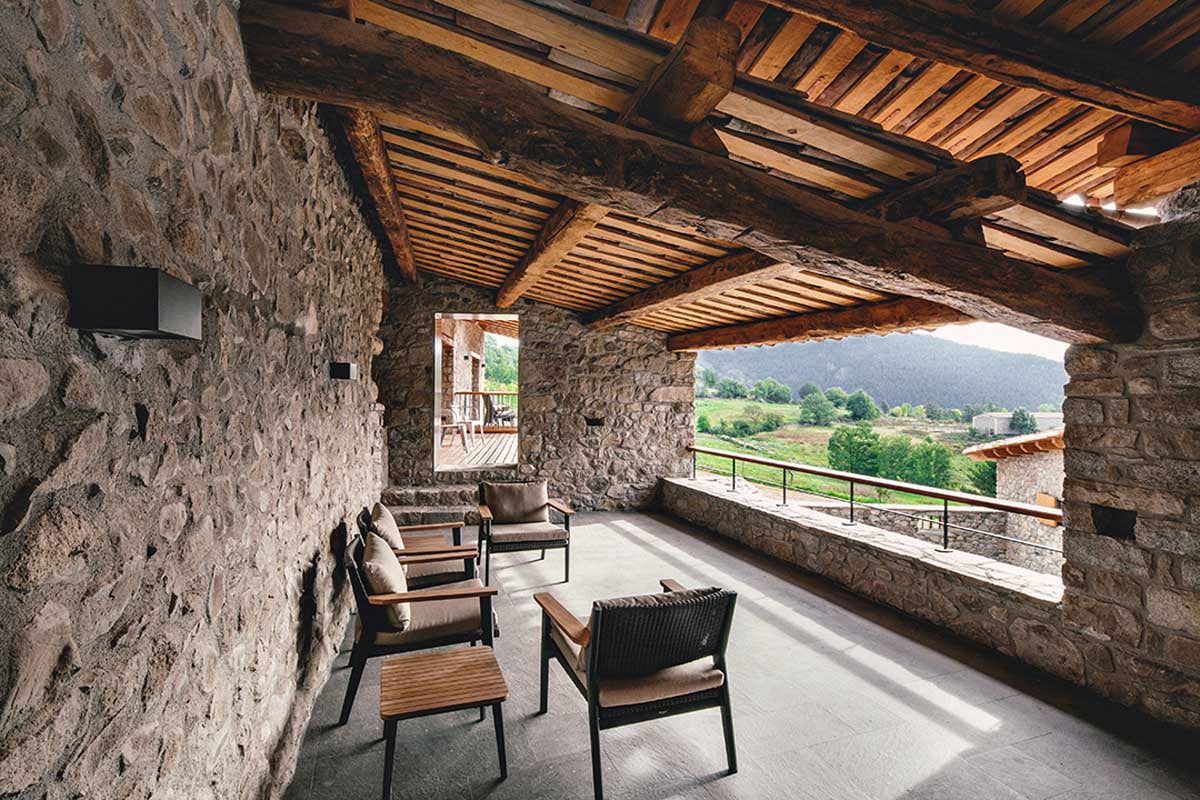 Wood Warmth House Rehabilitation in La Cerdanya by Dom Arquitectura-02