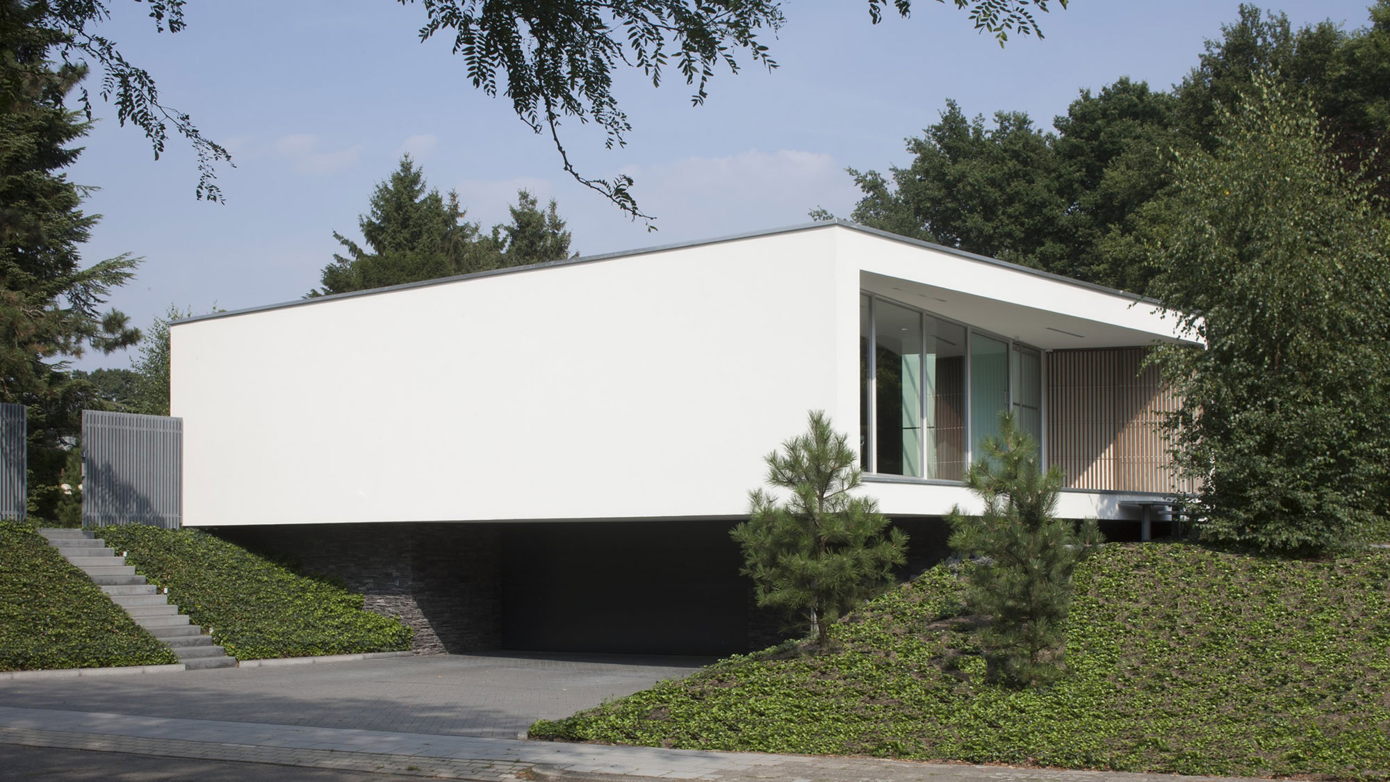 Boxed Villa Spee Haelen with Panoramic Windows by Lab32 architecten-02