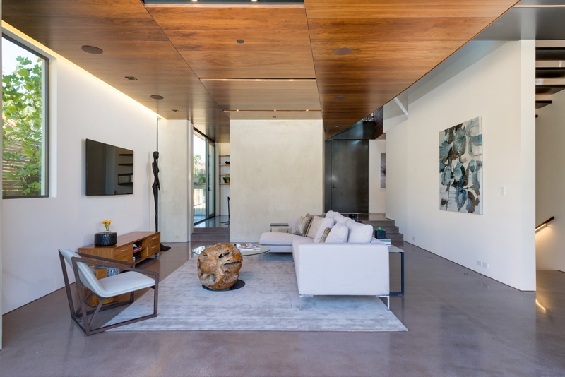 Contemporary Santa Monica Home by Kovac Design Studio-11