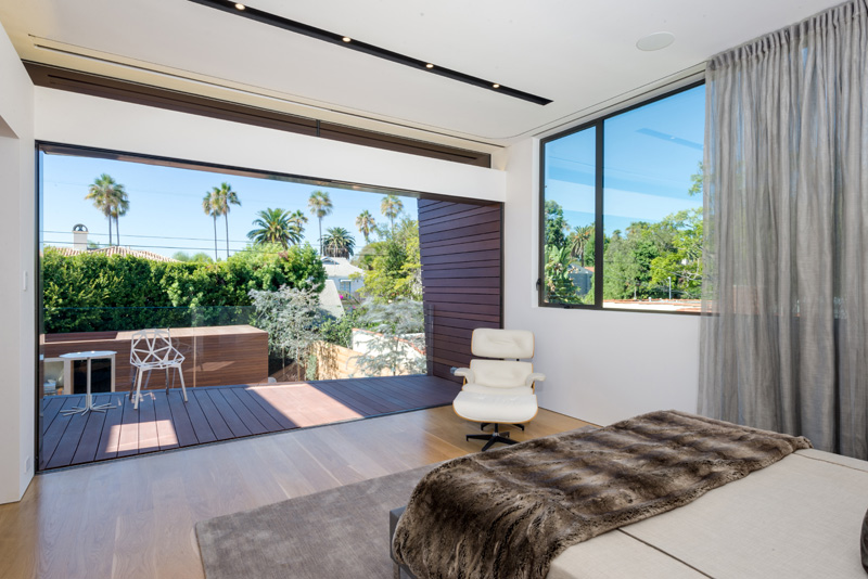 Contemporary Santa Monica Home by Kovac Design Studio-23