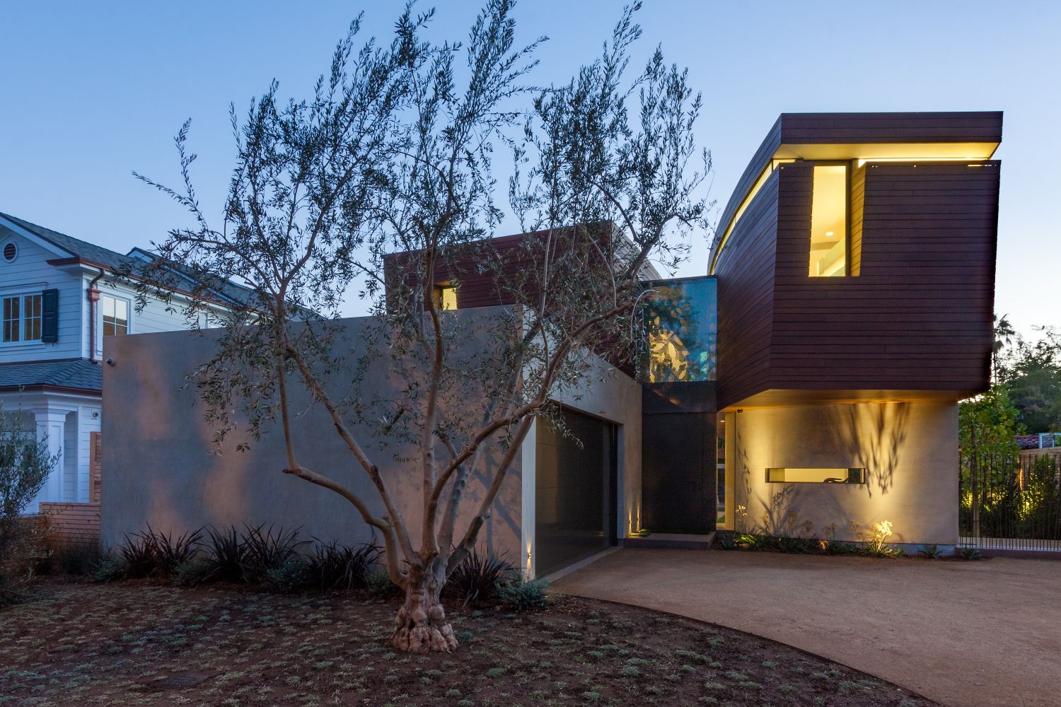 Contemporary Santa Monica Home by Kovac Design Studio-32
