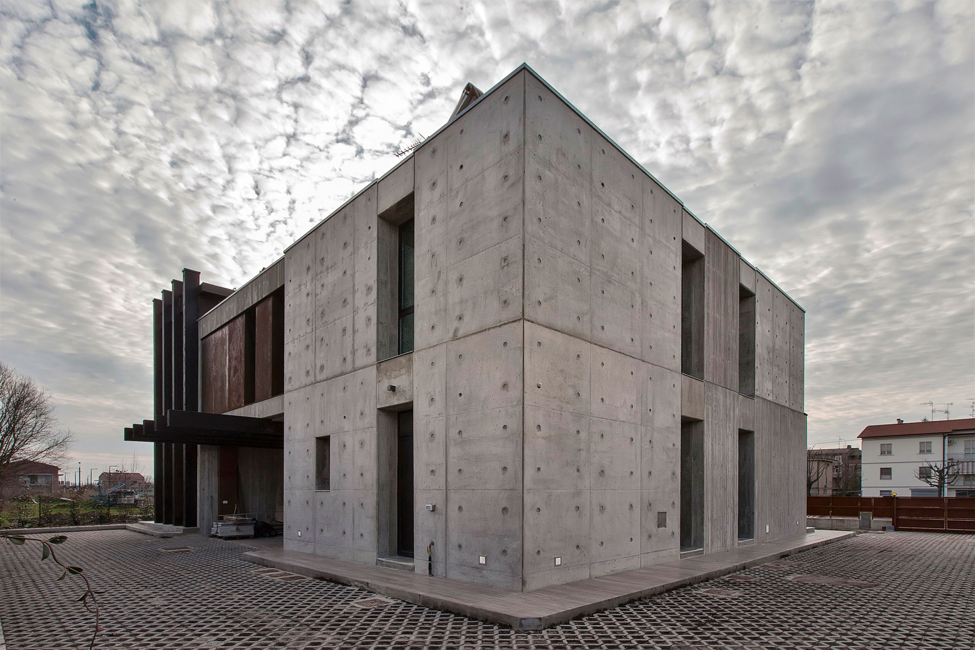 D’Autore Residence near Bologna by Giraldi Associati Architetti-02