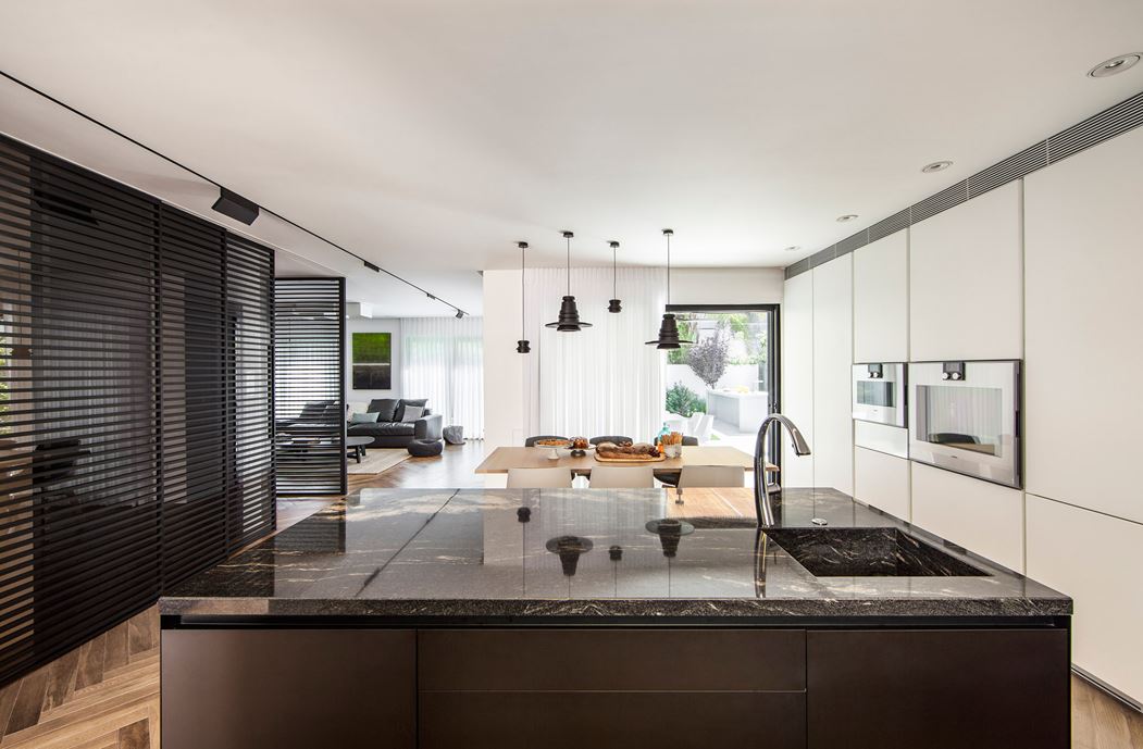 Family designed B house in Ramat HaSharon by Tal Goldsmith Fish Design Studio-03