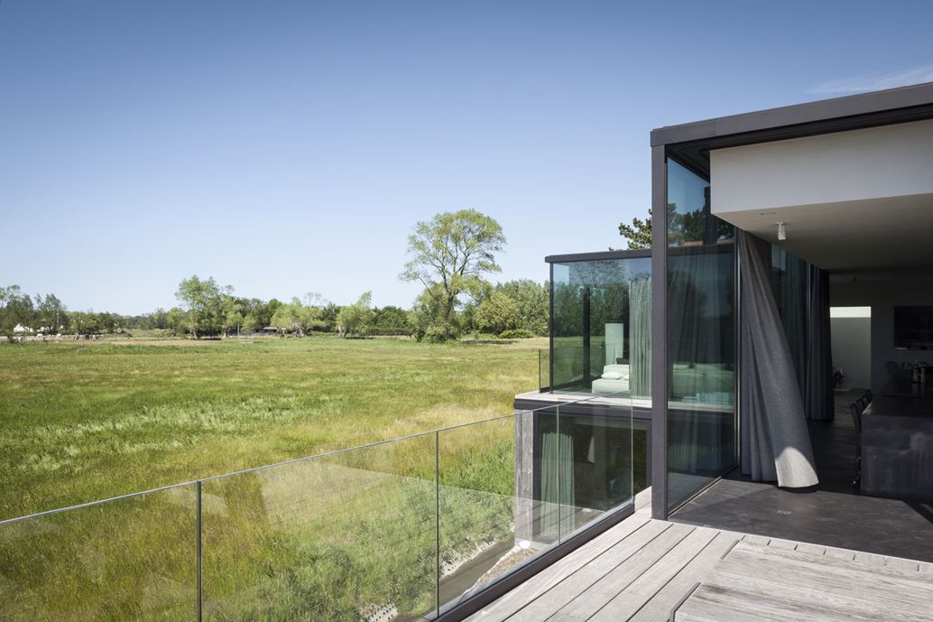 Graafjansdijk Residence by Govaert & Vanhoutte Architects-08