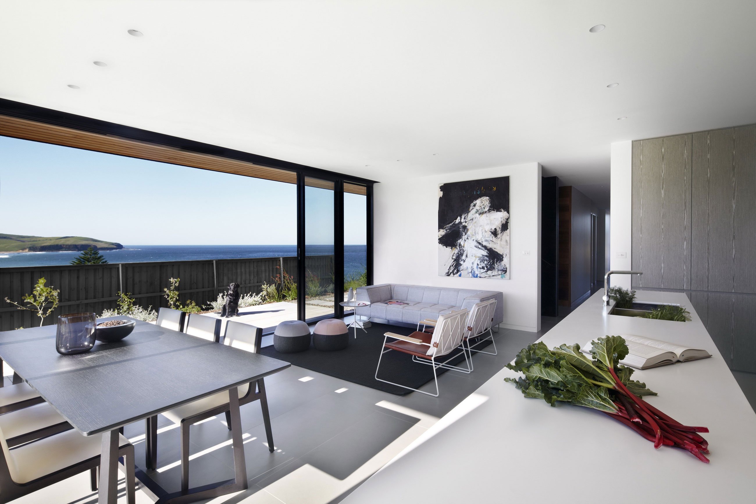 Lamble Modern Beach House with 270 Views of the Ocean by Smart Design Studio-07