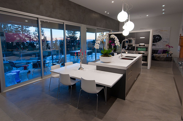 Modern Almondel Home Located in West Vancouver by Mcleod Bovell-17