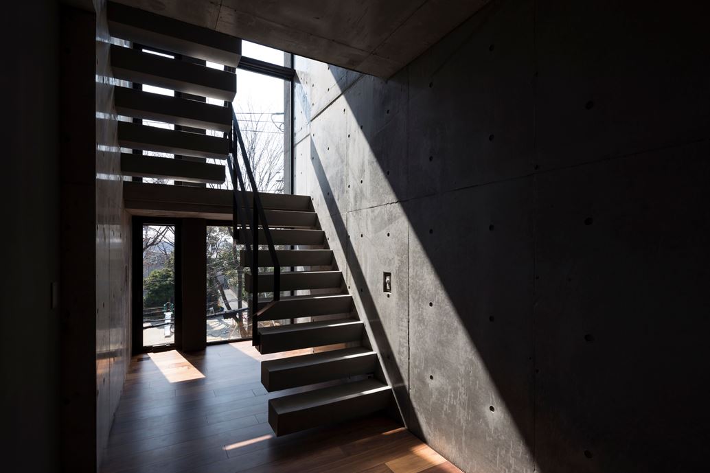 OKM 4 story building designed for a private residence and apartment in Tokyo by Artechnic-06
