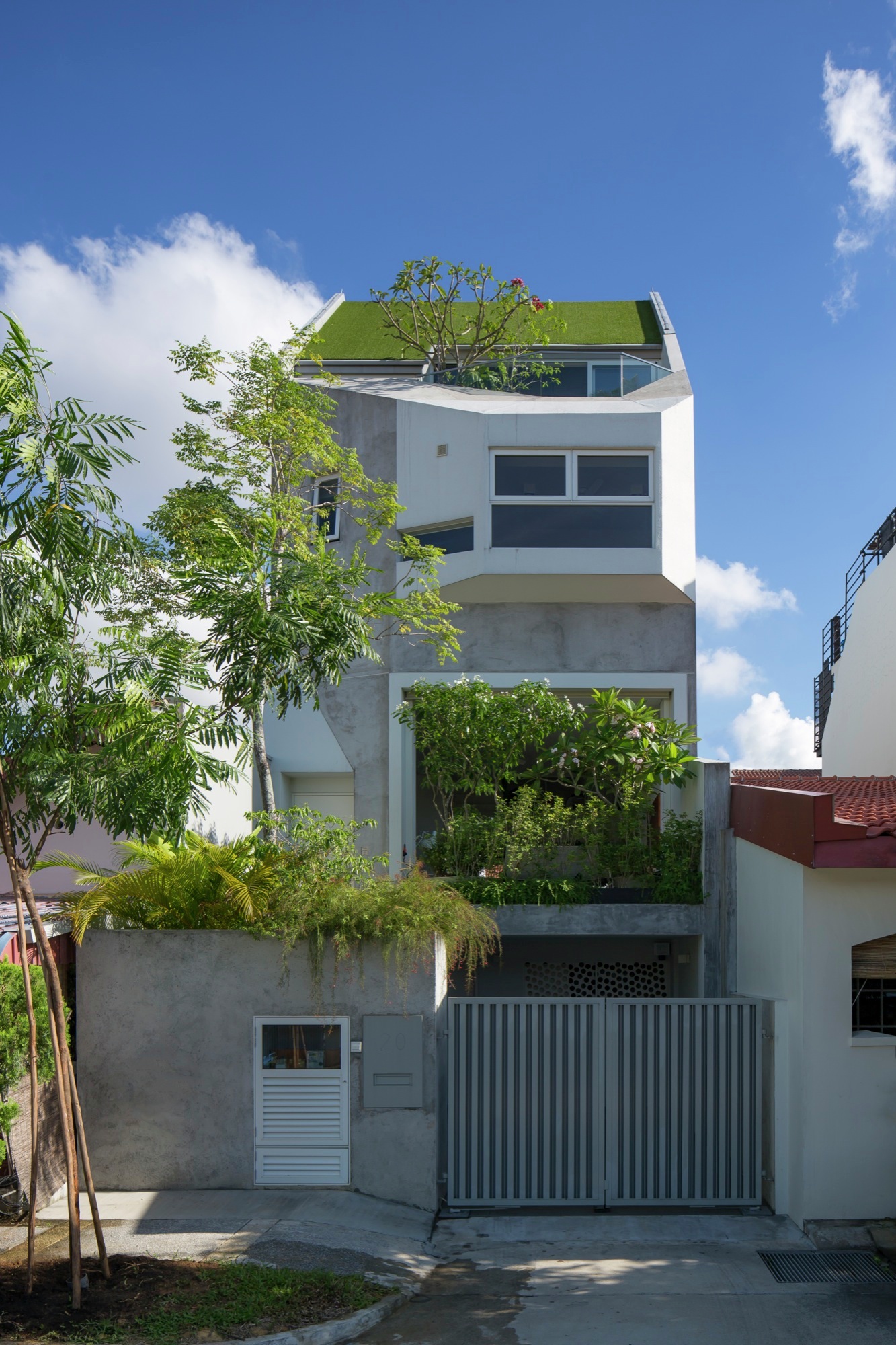 Rienzi Home in Singapore by A D LAB-01
