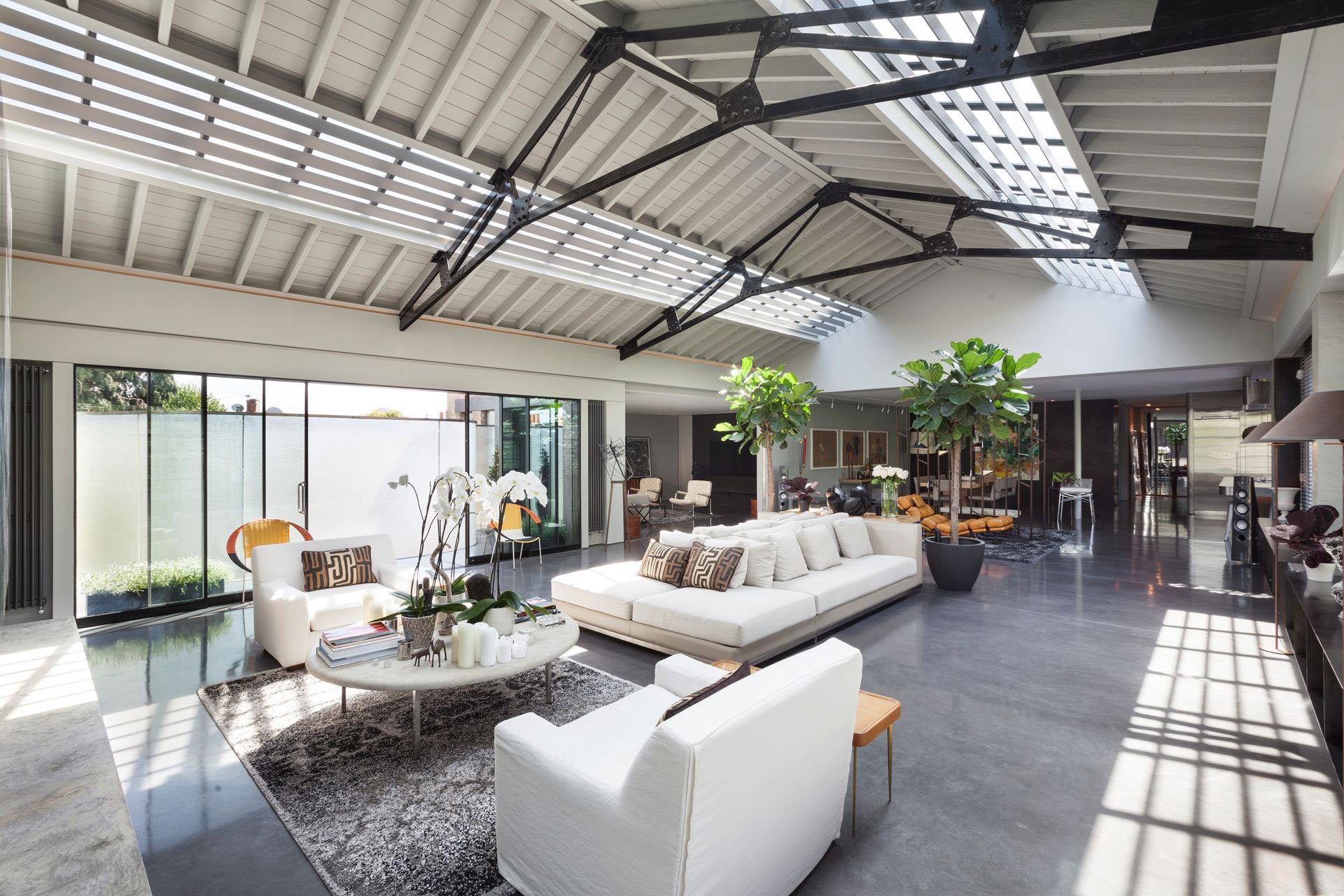 The Talisman Building conversion of a warehouse into a modern penthouse in London-03