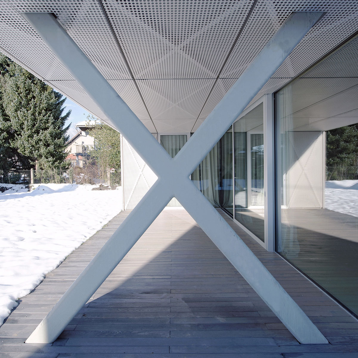 Villa Criss-Cross Envelope Located in Ljubljana by OFIS Architects-05