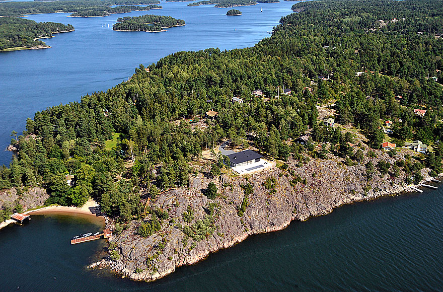 Överby Lake House near Stockholm by John Robert Nilsson Arkitektkontor-10