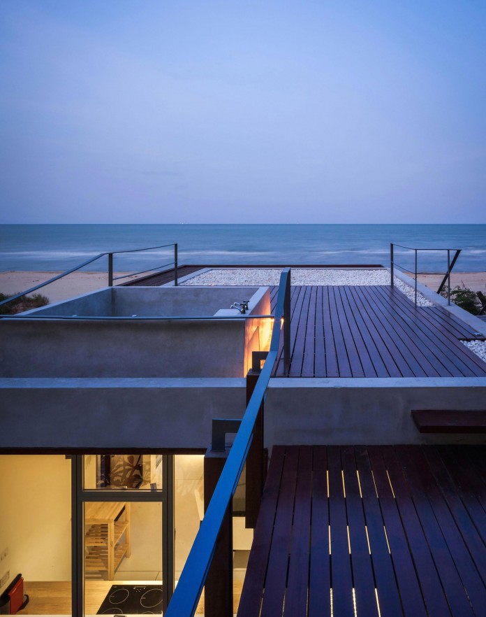 Beachfront-residence-for-an-interethnic-family-of-four-by-Beautbureau-14