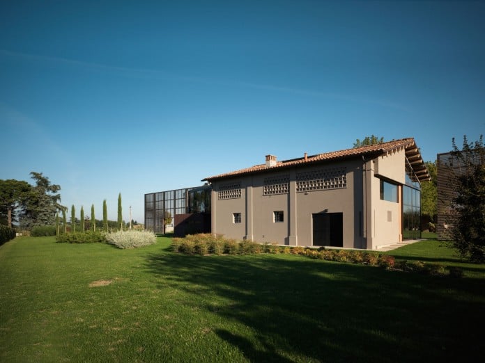 Farmhouse converted into contemporary residence by Bartoletti Cicognani-01