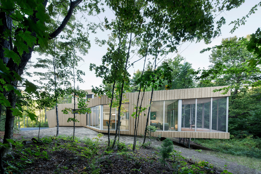 House on Lac Grenier by Paul Bernier Architecte-01